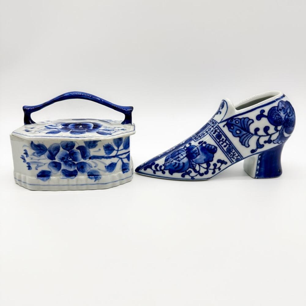 Chinese Canton Chinoiserie Blue White Trinket Box w/ Lid Plus Ceramic Shoe - Picture 7 of 13
